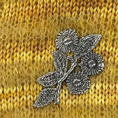 Jul Sunflower Lace Stud Brooch