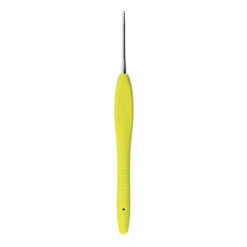 Clover Amour Hook sizes B - J