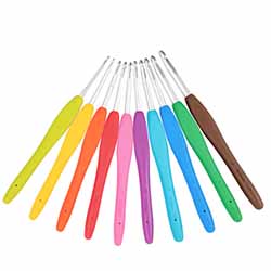 Clover Amour Hook sizes B - J