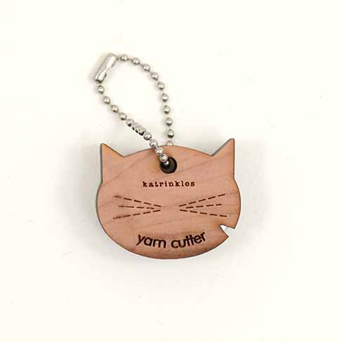 Katrinkles Cedar Cat Yarn Cutter