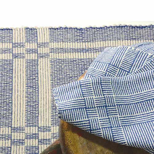 Log Cabin Rug & Matching Towels Kit